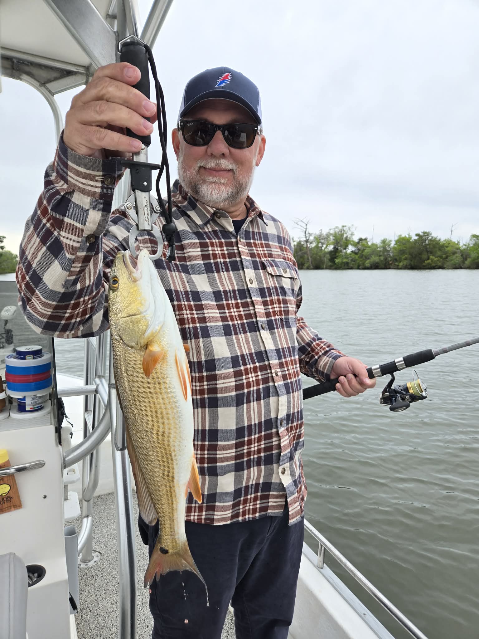 Fishing the calm bay waters around 30A with Captain Marvin